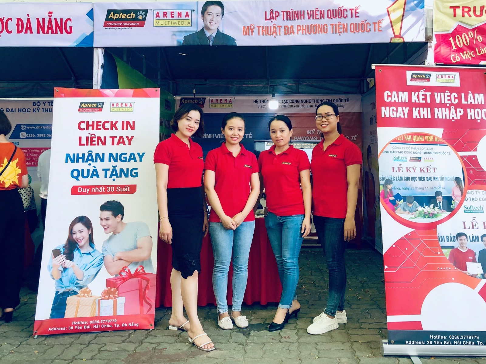 dong phuc aptech da nang